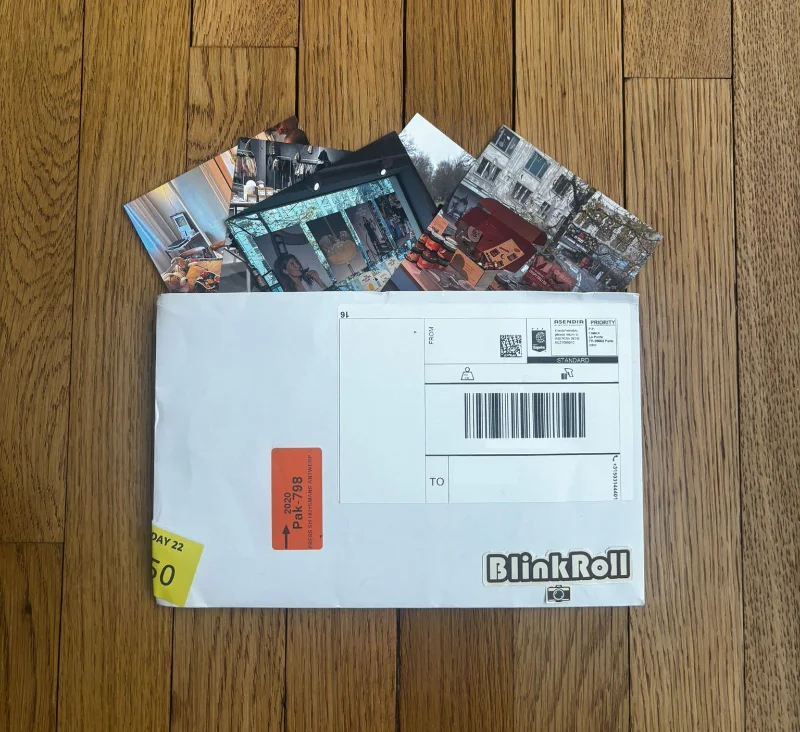 Verstrooide polaroidfoto's